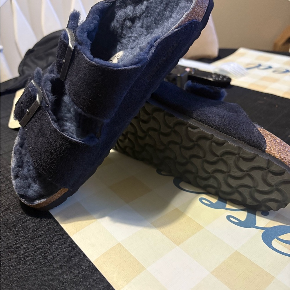 Birkenstock Midnight Blue Shearling Sandals like new